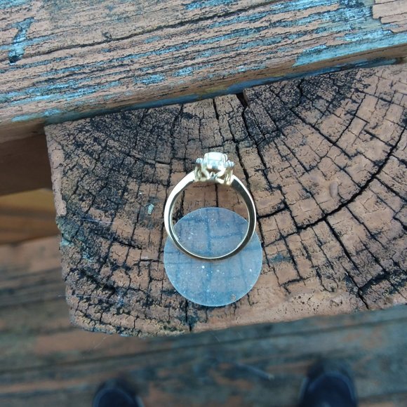 solid 10kt  yellow gold genuine opal an topaz ring - Picture 4 of 4